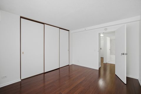 Tiny photo for 1800 Huntington Boulevard #208, Hoffman Estates, IL 60169 (MLS # 12550288)