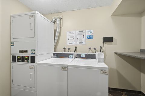 Tiny photo for 1800 Huntington Boulevard #208, Hoffman Estates, IL 60169 (MLS # 12550288)