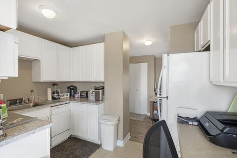 Tiny photo for 345 E Eastgate Place #306, Chicago, IL 60616 (MLS # 12595536)