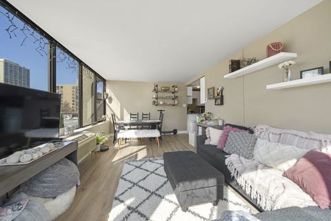 Tiny photo for 345 E Eastgate Place #306, Chicago, IL 60616 (MLS # 12595536)