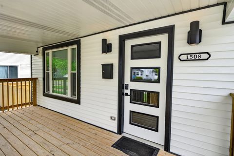 Tiny photo for 1508 S 7th Avenue, Maywood, IL 60153 (MLS # 12637644)