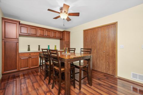Tiny photo for 34040 N White Oak Lane, Gurnee, IL 60031 (MLS # 12467659)