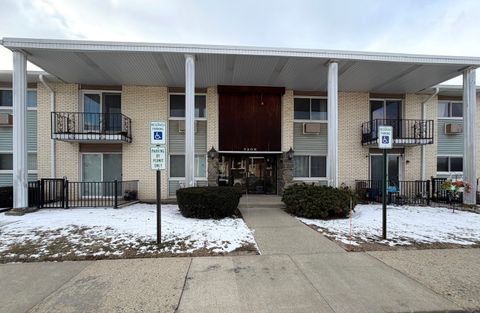 Photo of 9208 Bumble Bee Drive #2D, Des Plaines, IL 60016 (MLS # 12569563)