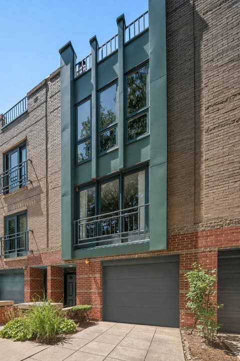 Photo of 1449 S Clark Street, Chicago, IL 60605 (MLS # 12724470)