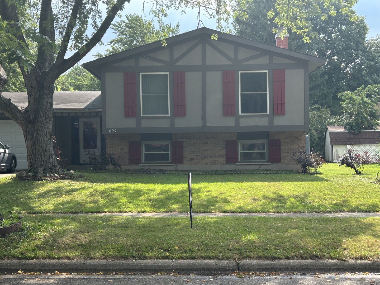 699 Darlington Lane