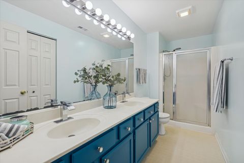 Tiny photo for 1101 YORKSHIRE Court #C, Elgin, IL 60120 (MLS # 12513699)