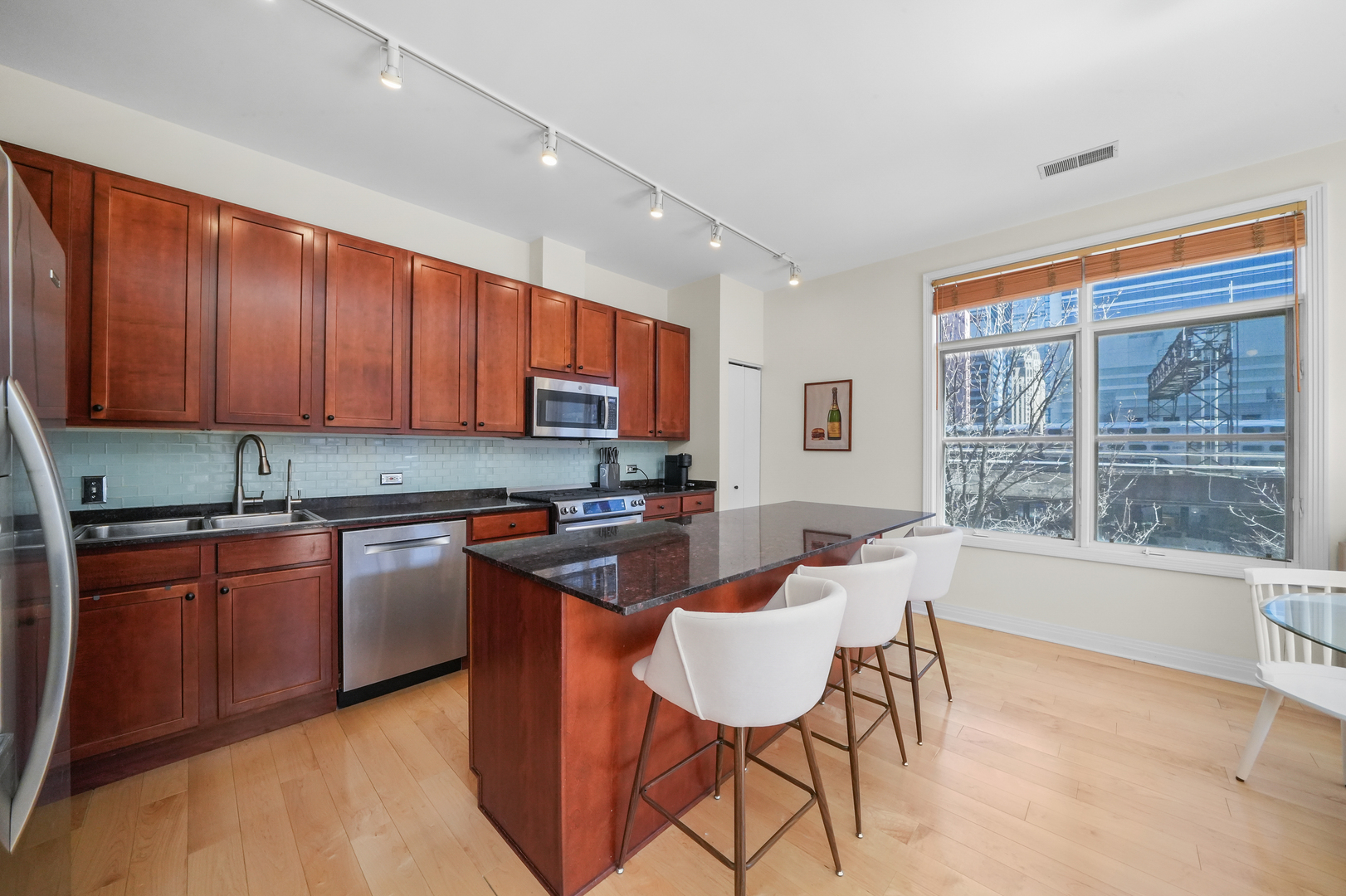330 N Clinton Street 305