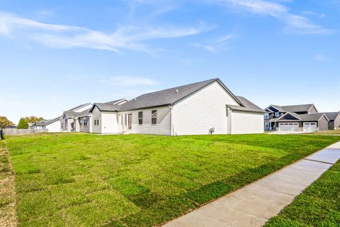 Tiny photo for 2513 Pampas Lane, Bloomington, IL 61705 (MLS # 12573573)