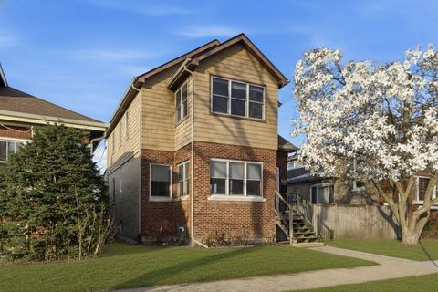 3814 N mozart Street Chicago IL 60618