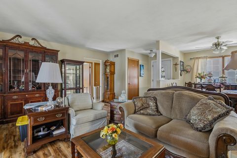 Tiny photo for 2417 Hickory Grove Road, Davenport, IA 52804 (MLS # 12623417)