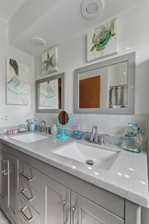 Tiny photo for 2417 Hickory Grove Road, Davenport, IA 52804 (MLS # 12623417)