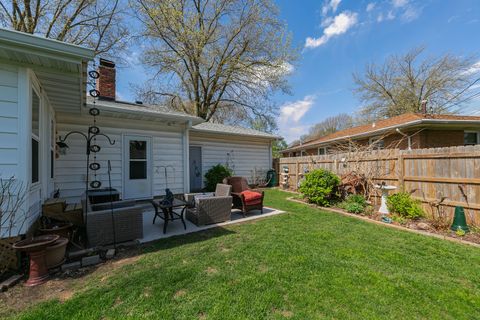 Tiny photo for 2417 Hickory Grove Road, Davenport, IA 52804 (MLS # 12623417)