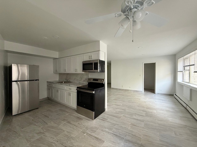 6919 N Sheridan Road 210