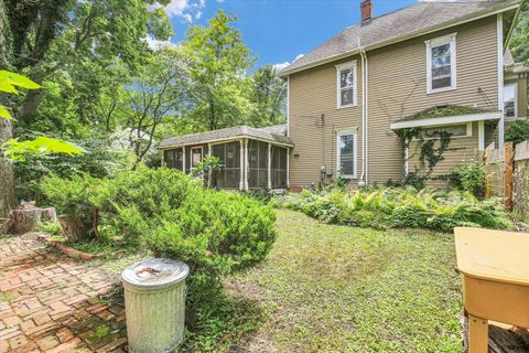 Tiny photo for 300 E Pinzon Street, Tuscola, IL 61953 (MLS # 12416499)