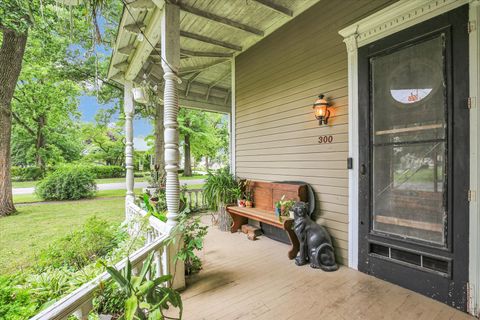 Tiny photo for 300 E Pinzon Street, Tuscola, IL 61953 (MLS # 12416499)