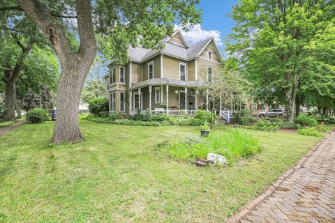 Tiny photo for 300 E Pinzon Street, Tuscola, IL 61953 (MLS # 12416499)