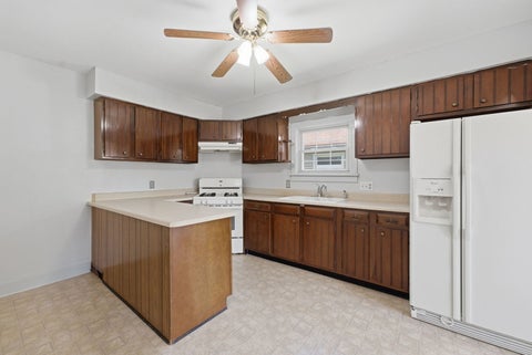 Tiny photo for 2202 44th Street, Moline, IL 61265 (MLS # 12682048)