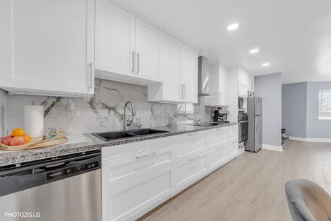 Tiny photo for 1275 E Baldwin Lane #602, Palatine, IL 60074 (MLS # 12594967)