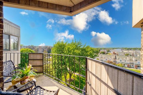 Tiny photo for 1275 E Baldwin Lane #602, Palatine, IL 60074 (MLS # 12594967)