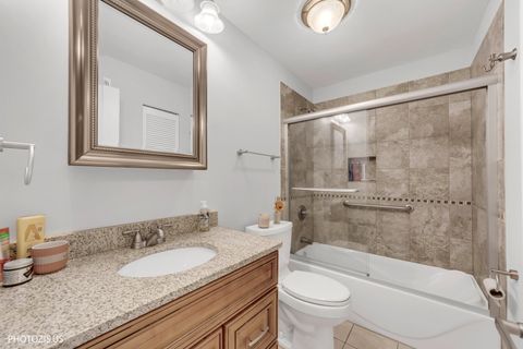 Tiny photo for 1275 E Baldwin Lane #602, Palatine, IL 60074 (MLS # 12594967)