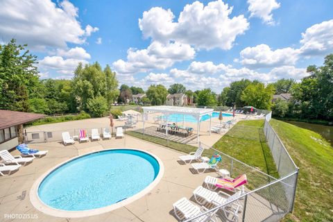 Tiny photo for 1275 E Baldwin Lane #602, Palatine, IL 60074 (MLS # 12594967)