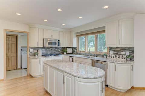 Tiny photo for 1500 Royal Oak Road, Darien, IL 60561 (MLS # 12686497)