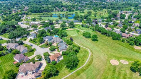 Tiny photo for 1500 Royal Oak Road, Darien, IL 60561 (MLS # 12686497)