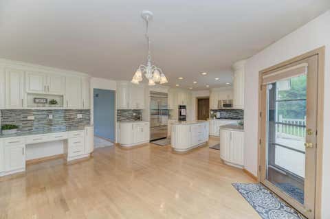 Tiny photo for 1500 Royal Oak Road, Darien, IL 60561 (MLS # 12686497)