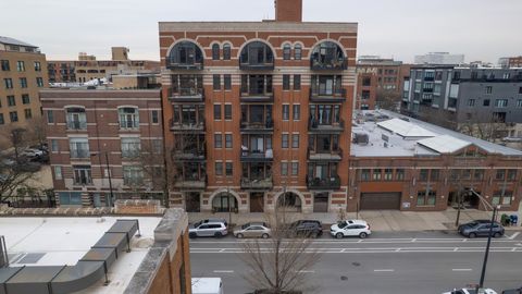 1355 W WASHINGTON Street 4D Chicago IL 60607