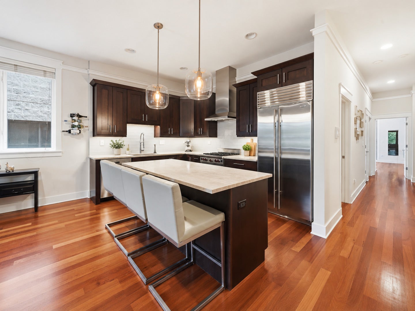 639 W Briar Place 3E