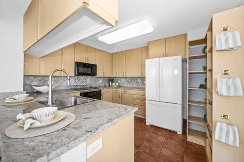 Tiny photo for 800 Elgin Road #1403, Evanston, IL 60201 (MLS # 12775732)