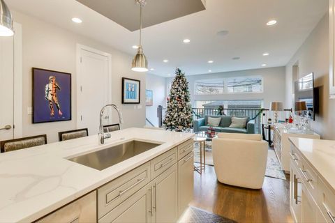 Tiny photo for 3943 N Francisco Avenue, Chicago, IL 60618 (MLS # 12523360)