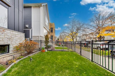 Tiny photo for 3943 N Francisco Avenue, Chicago, IL 60618 (MLS # 12523360)