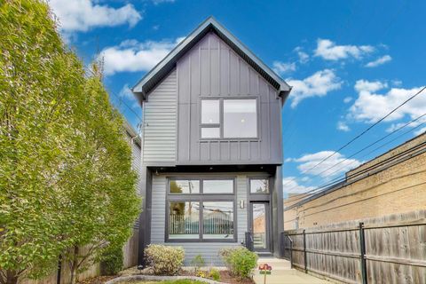 Tiny photo for 3943 N Francisco Avenue, Chicago, IL 60618 (MLS # 12523360)