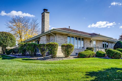 Tiny photo for 11101 Louetta Lane, Orland Park, IL 60467 (MLS # 12496681)