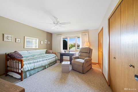 Tiny photo for 11101 Louetta Lane, Orland Park, IL 60467 (MLS # 12496681)