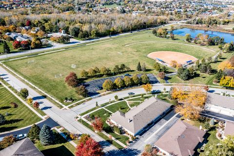 Tiny photo for 11101 Louetta Lane, Orland Park, IL 60467 (MLS # 12496681)