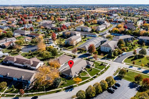 Tiny photo for 11101 Louetta Lane, Orland Park, IL 60467 (MLS # 12496681)