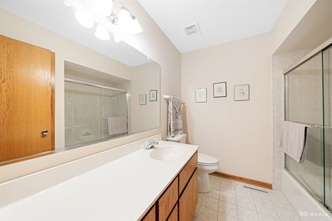 Tiny photo for 11101 Louetta Lane, Orland Park, IL 60467 (MLS # 12496681)