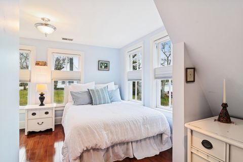 Tiny photo for 202 E Hillside Avenue, Barrington, IL 60010 (MLS # 12526594)