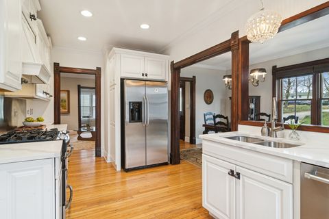 Tiny photo for 202 E Hillside Avenue, Barrington, IL 60010 (MLS # 12526594)