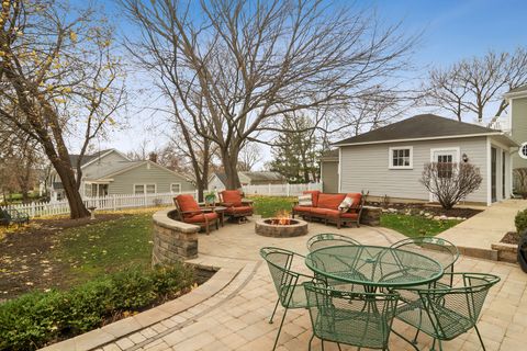 Tiny photo for 202 E Hillside Avenue, Barrington, IL 60010 (MLS # 12526594)
