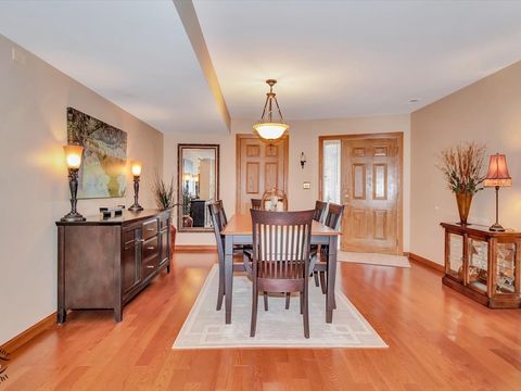 Tiny photo for 8300 Highpoint Circle #F, Darien, IL 60561 (MLS # 12518812)