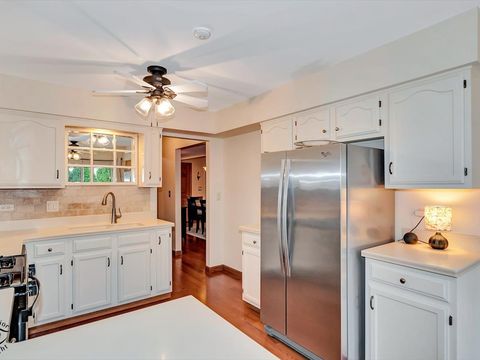 Tiny photo for 8300 Highpoint Circle #F, Darien, IL 60561 (MLS # 12518812)