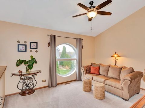 Tiny photo for 8300 Highpoint Circle #F, Darien, IL 60561 (MLS # 12518812)