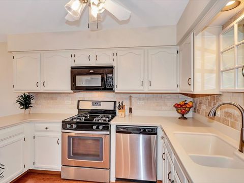 Tiny photo for 8300 Highpoint Circle #F, Darien, IL 60561 (MLS # 12518812)