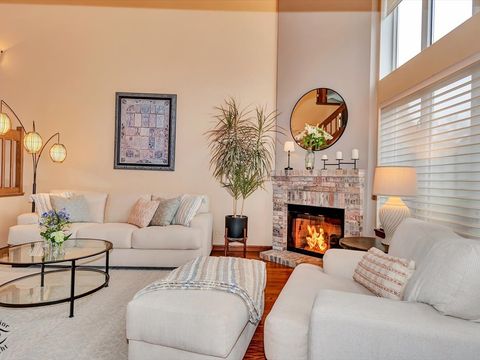 Tiny photo for 8300 Highpoint Circle #F, Darien, IL 60561 (MLS # 12518812)