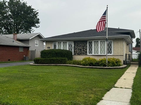 Tiny photo for 5432 137th Street, Crestwood, IL 60418 (MLS # 12714821)