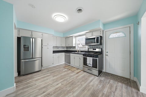 Tiny photo for 5432 137th Street, Crestwood, IL 60418 (MLS # 12714821)