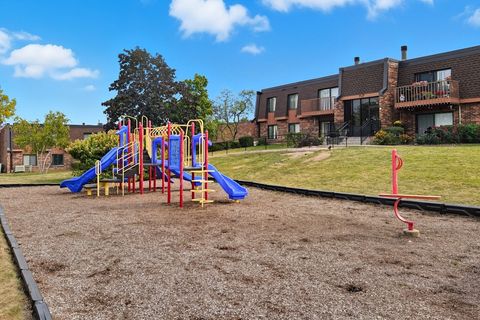 Tiny photo for 712 TIPPERARY Court #1C, Schaumburg, IL 60193 (MLS # 12403440)